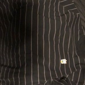 Waving cat striped t shirt